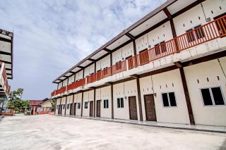 SPOT ON 91699 Homestay Hj Lela Syariah - Pekanbaru - 2