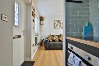 Luxury Cosy Central Detached Cardiff Bungalow - Cardiff - 6