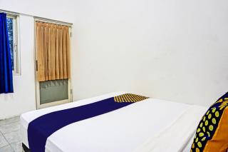 OYO Life 91718 Kost Damai Syariah - Sidoarjo - 0