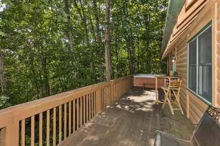 Top of the Line Asheville Mountain Cabin - Leicester - 6
