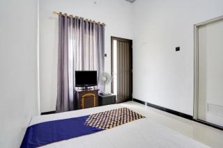 Hotel O Rumah Kost Gresik Syariah - 9