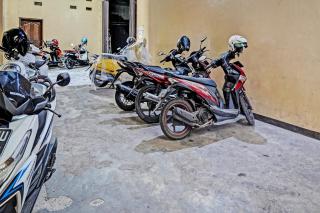 OYO 91619 Home 276 Syariah Sub - 6