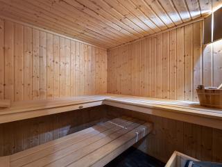Chalet montagnard à Rochebrune avec jacuzzi, sauna, 6 chambres, proche des pistes, accueil 12 pers - FR-1-569-37 - Megève - 7