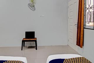 OYO 91847 Rumah Singgah Kinaya Syariah - Parit - 1