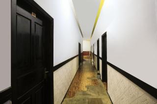OYO 91855 Big Hotel Kendari - Kendari - 7