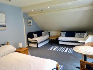 Downhill Beachhouse Group Accommodation - Castlerock - 5