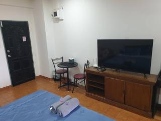 Monkey Apartment - Patong Beach - 8