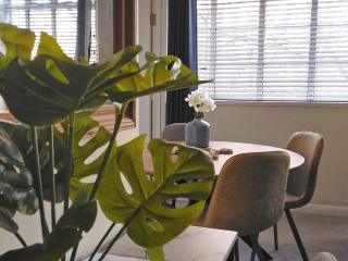 Spacious Apartment - Double and Sofa Bed - Wonderful Pavilion Views - Brighton & Hove - 3