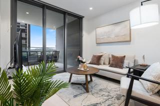 Designer 2 Bed in Queens Wharf Riverfront CBD Gem - Brisbane - 0