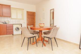 Walnut 1Bed Apt with shared pool - Paphos - 5