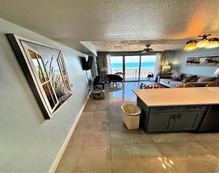 Vacation in Comfort and luxury - 1BR Direct Oceanfront - Wyndham Ocean Walk Resort 1307 - Daytona Beach - 5