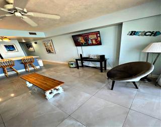 Vacation in Comfort and luxury - 1BR Direct Oceanfront - Wyndham Ocean Walk Resort 1307 - Daytona Beach - 8