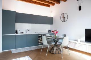 Luca's Luxury Flat in Palazzo Diaz - Como City Center - Como - 7