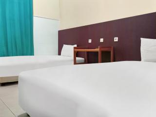 OYO 91936 Hotel Lima Dara - Tanjungselor - 4