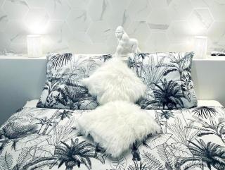 Ici, dort un Yeti - Planay - 0