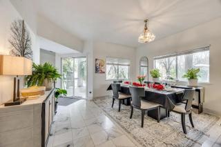 Rudraksha-Luxurious 5 Bedroom House In North East Fresno - Fresno - 4