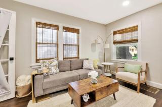 Spacious 3 BR Home Backyard Oasis College Hill - Wichita - 5