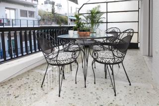 Pagrati Urban Oasis Getaway 2Bd Apt with Balcony - Atene - 9
