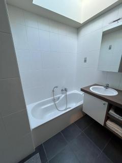 HUSWELL- Spacious 3-bedroom duplex apartment - Oostende - 4
