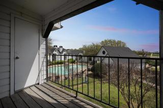 3001 Crystal Springs 723 I Spacious 2 Bed 2 Bath - Bedford - 7