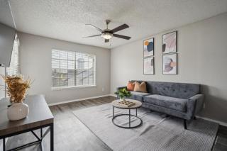 3001 Crystal Springs 723 I Spacious 2 Bed 2 Bath - Bedford - 9