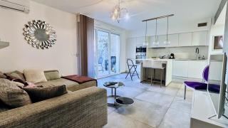 Oppidum Clim et Parking avec Terrasse de 30 m2 YourHostHelper - 9
