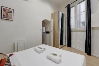 Luxueux Appartement au Coeur des Champs-elysees - Parijs - 1