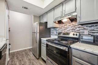 3001 Crystal Springs 1214 I Spacious 2 Bed 1 Bath - Bedford - 7