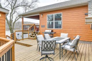 6 Mi to Dtwn Pella Riverfront Cabin with Game Room! - Pella - 9