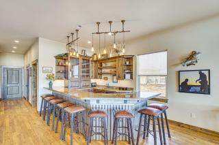 Riverside Retreat in Bridgeport with Game Room! - Bridgeport - 4
