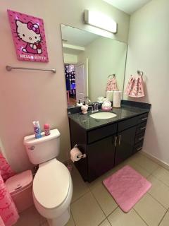 Pink Hello Kitty Themed Studio - Atlanta - 4