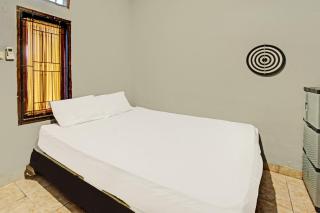 SPOT ON 91981 Diwi Homestay - Cakranegara - 5