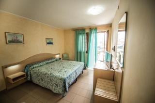 Hotel Johnson - Peschiera del Garda - 2
