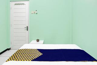 SPOT ON 92012 Homestay Grand Mahkota Permai Syariah - Cilacap - 8