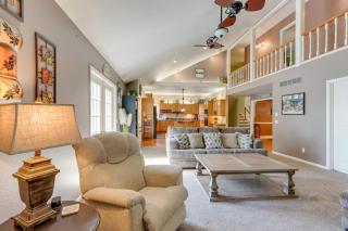 Spacious Family Home Near Lake of the Ozarks! - Camdenton - 6