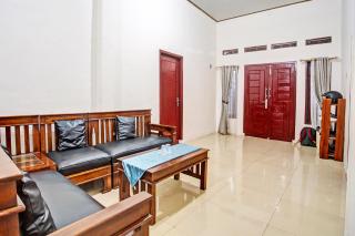OYO LIFE 92034 Jay Homestay Syariah - Bandar Lampung - 6