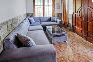 OYO 92059 Archi Homestay - Lembuak - 0