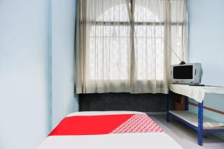 SPOT ON 92072 Restu Ibu Homestay Syariah - Batu Ampar - 0