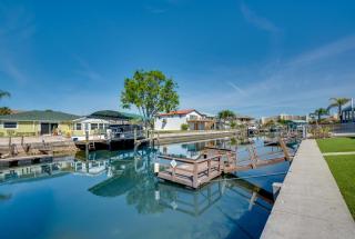 Canal and Gulf Views Spacious Hudson Home - 9