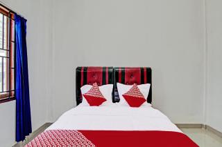 OYO 92135 A3 Homestay Syariah Executive - Pekanbaru - 2