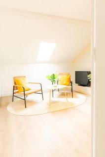 Duplex Confortable en Centre avec 2 Chambres - Chalons en Champagne - 3