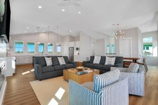 Brand new oceanfront home with private hot tub,outdoor shower and grill - Beverly Beach - 9