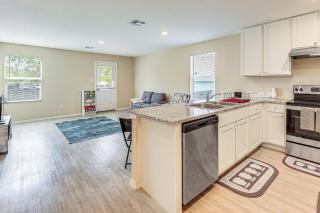 San Antonio Vacation Rental 3 Mi to Lackland AFB - San Antonio - 2