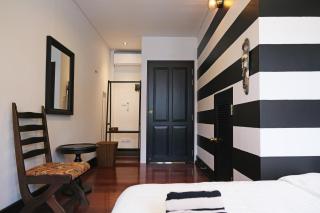 Cozy Artist Gem in Chinatown, Stroll to MRT & More - Bangkok - 2