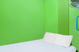 SPOT ON 92170 Penginapan Pak DheNearMall Nagoya Hill - Nagoya - 5