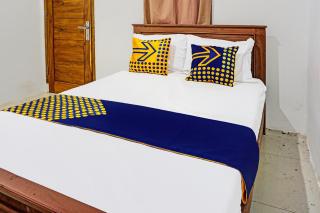 OYO 92183 Komang Resort Klayar - 8