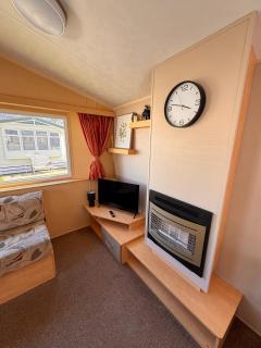 3 bedroom side gated decking WiFi pets welcome - Abergele - 1