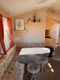 3 bedroom side gated decking WiFi pets welcome - Abergele - 2