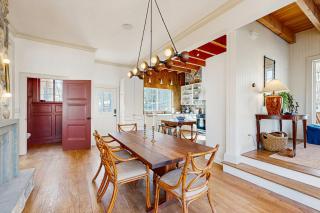 Cedar Beach Lakehouse - Charlotte - 1