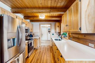 Serenity View Cabin - 3